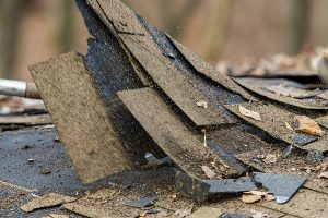 Roofing Contractors and DIY Homeowners Need Roofing Disposal Services